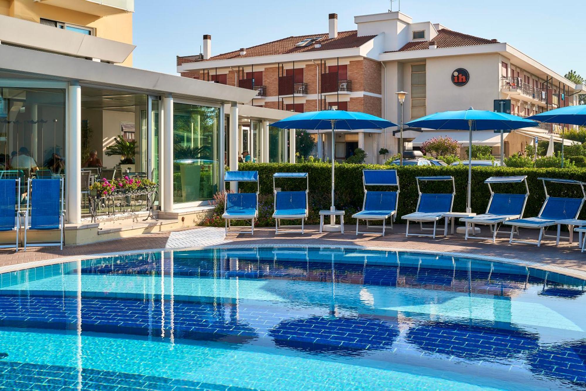 Junior Family Hotel Cavallino-Treporti Extérieur photo